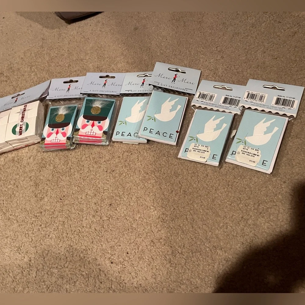 Meri Meri Holiday Gift Enclosure Notes with Envelopes - Picture 2 of 4